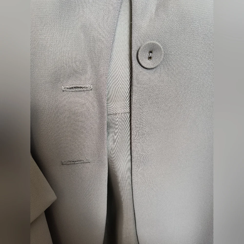 Elegant Gray Women's Blazer Coat Size 4 Vintage Y2K - Picture 5 of 16